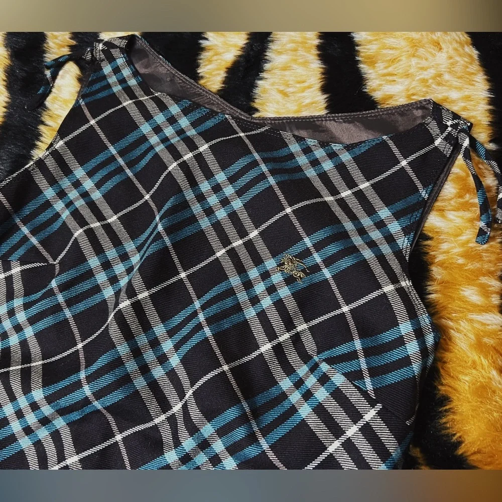 Authentic Burberry dress - Picture 6 of 16